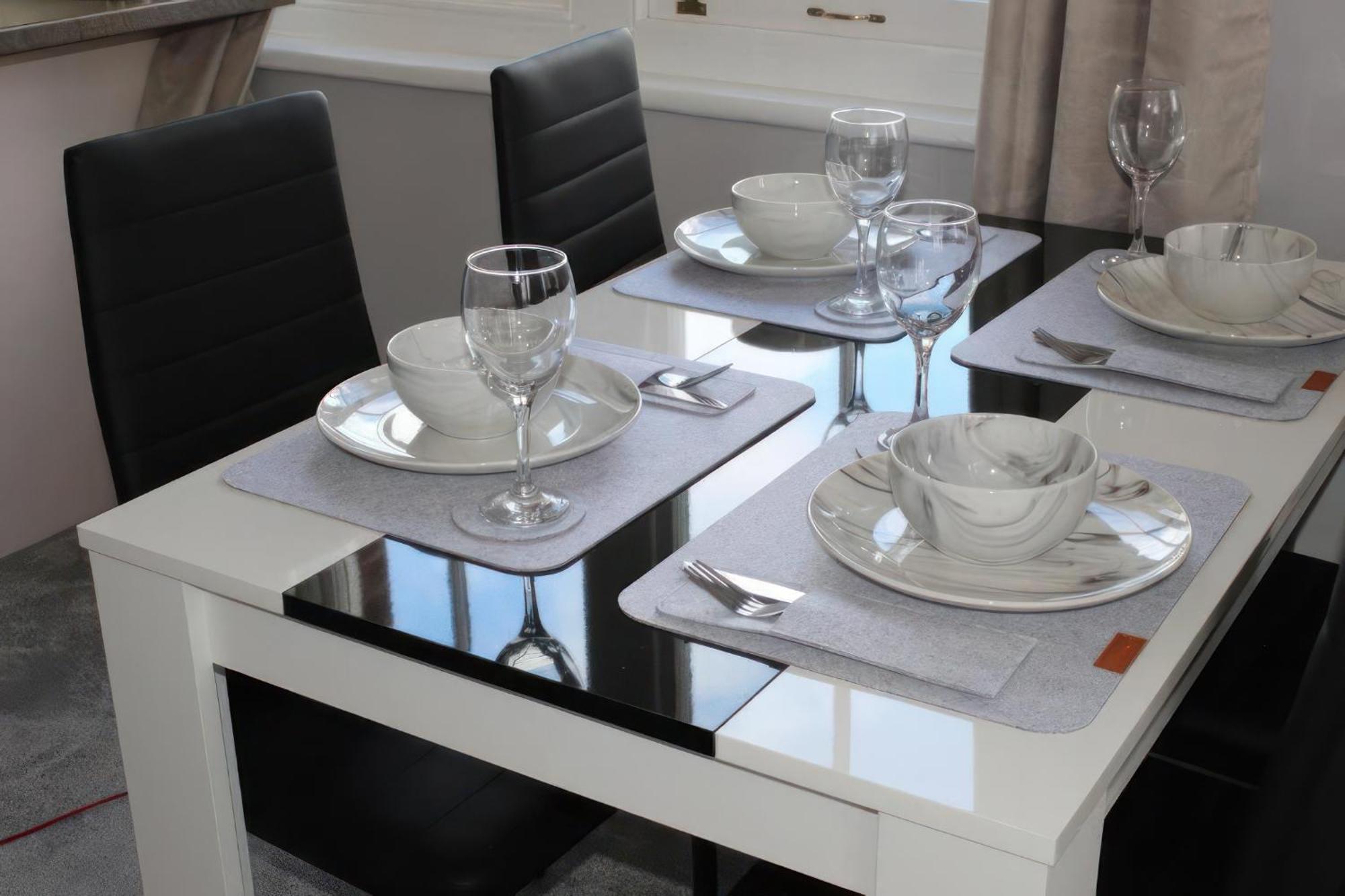 Lovely 2 Bed 2 Bath Flat With Free Parking Poole Kültér fotó