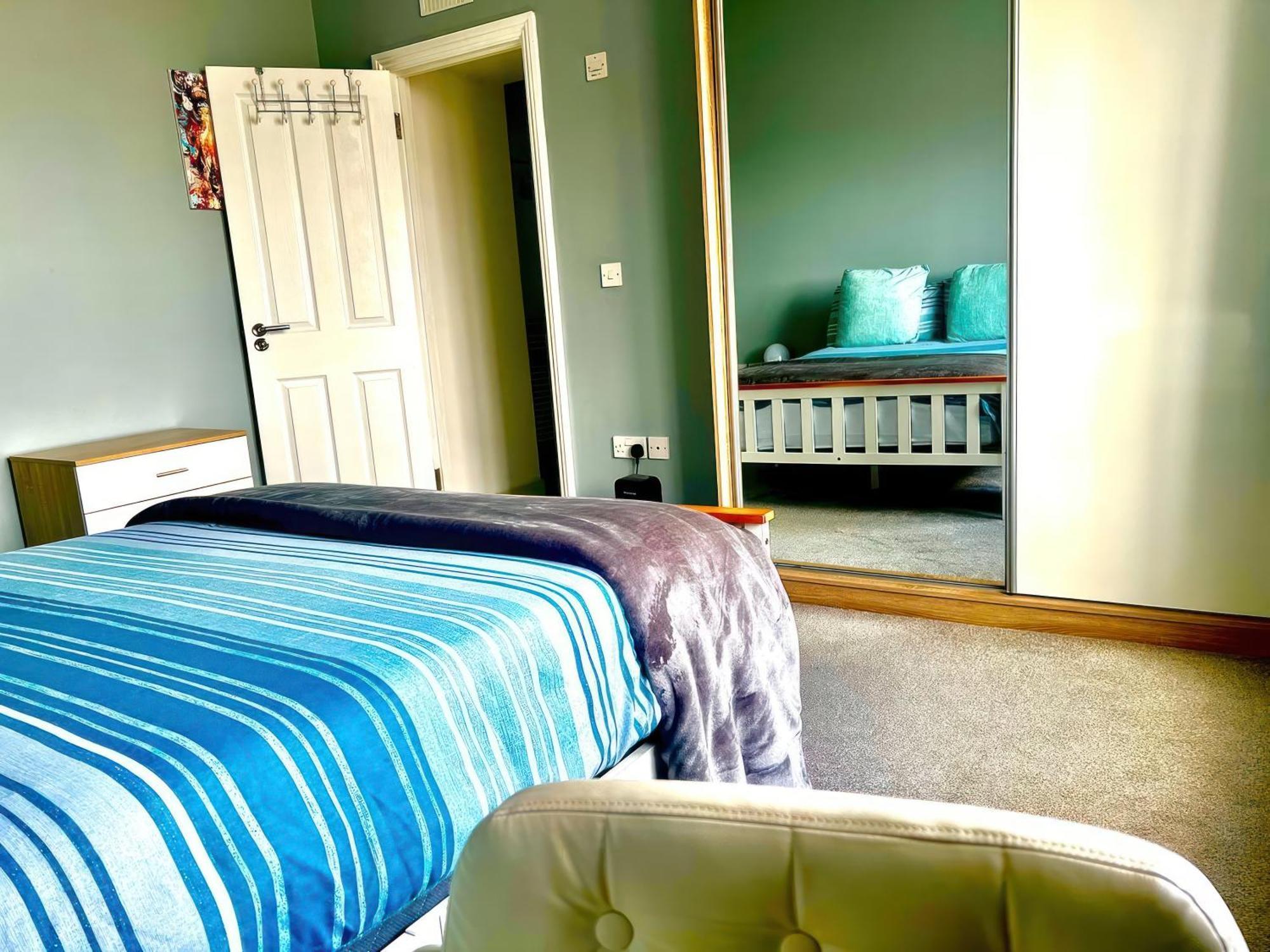 Lovely 2 Bed 2 Bath Flat With Free Parking Poole Kültér fotó