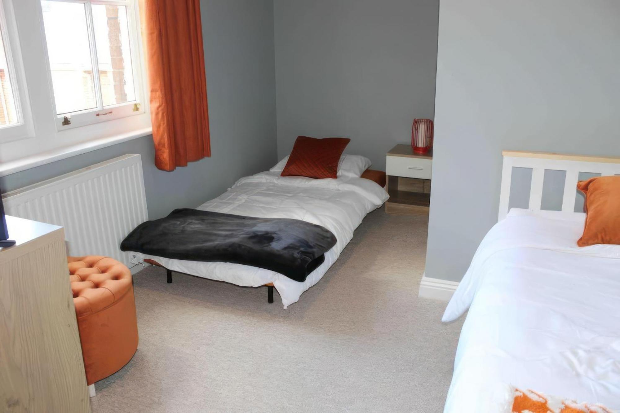 Lovely 2 Bed 2 Bath Flat With Free Parking Poole Kültér fotó