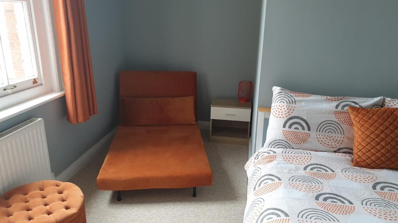 Lovely 2 Bed 2 Bath Flat With Free Parking Poole Kültér fotó